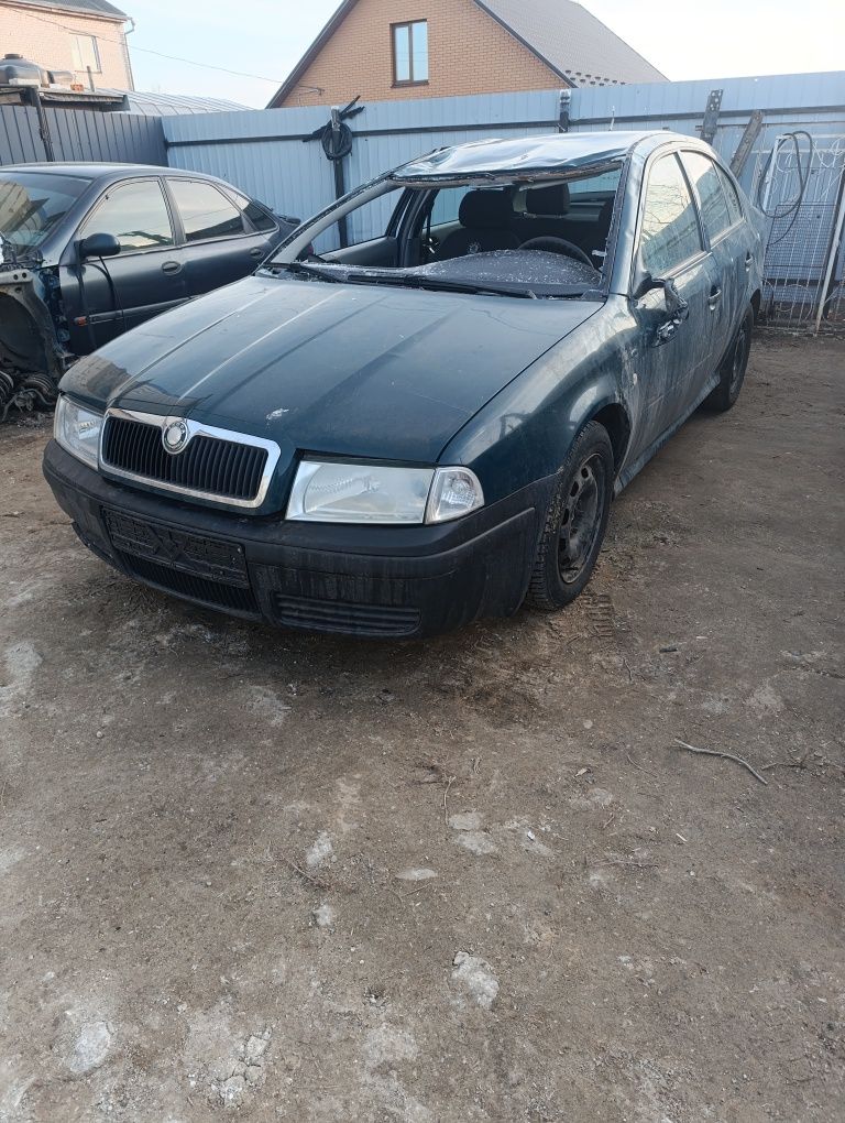Кузов с документами Шкода Октавия тоур, хачбек 1.4і 16V Skoda Octavia