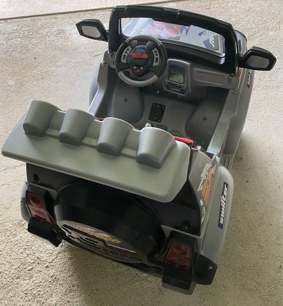 Jipe carro x-storm bravo FAMOSA 12V