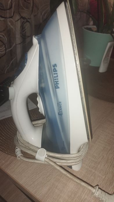 Утюг электрический  PHILIPS