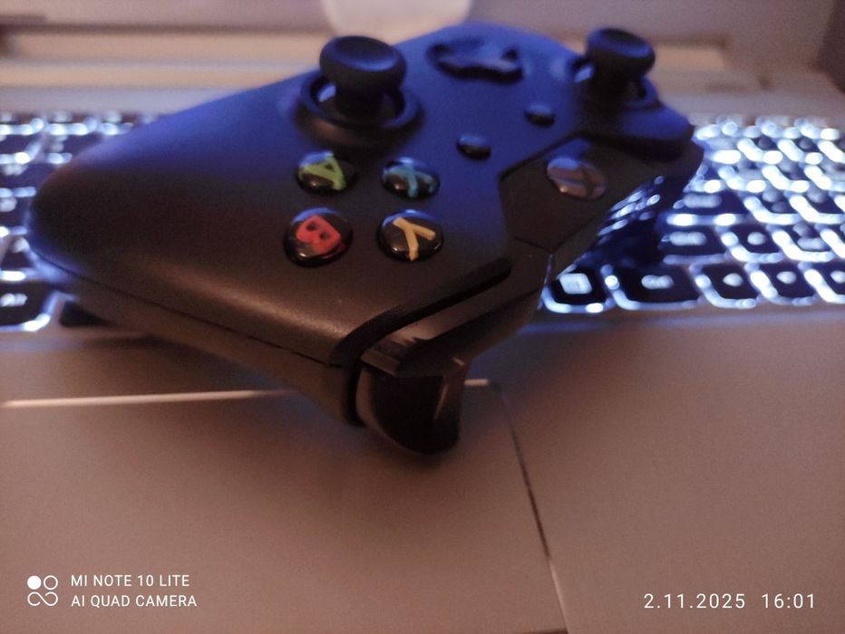 Pad Xbox one sprawny 100%