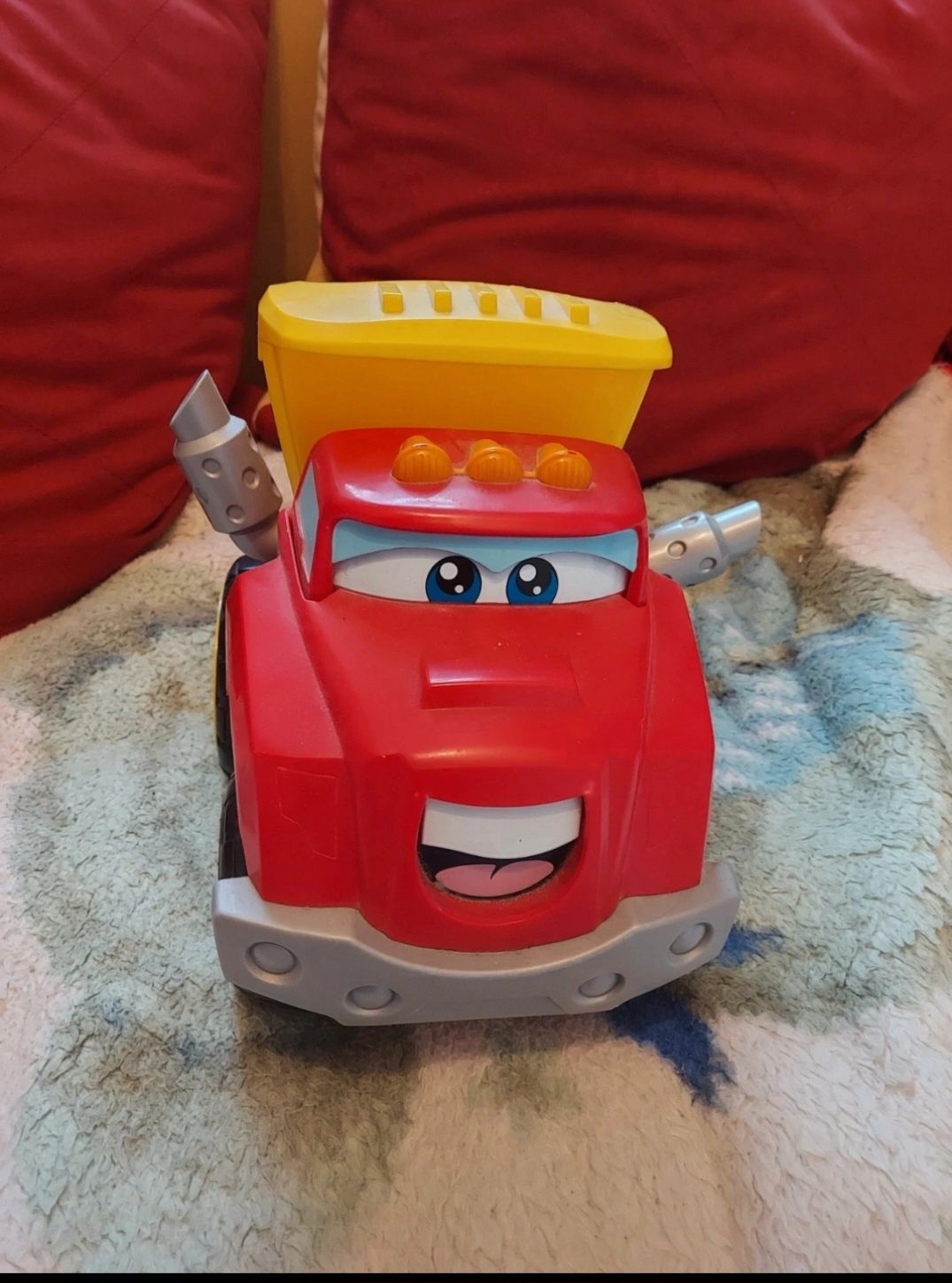 Auto Tonka  z naczepą
