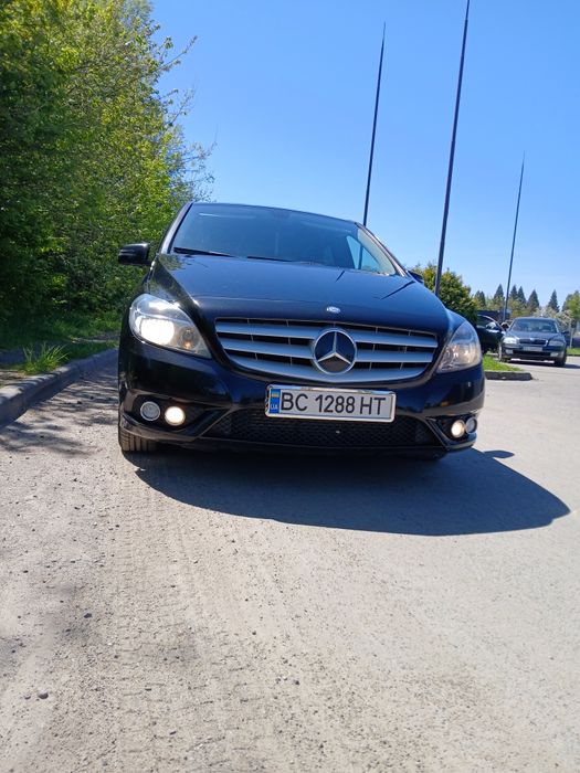 Мерседес 2012р. B180. w246. Автомат-Дизель