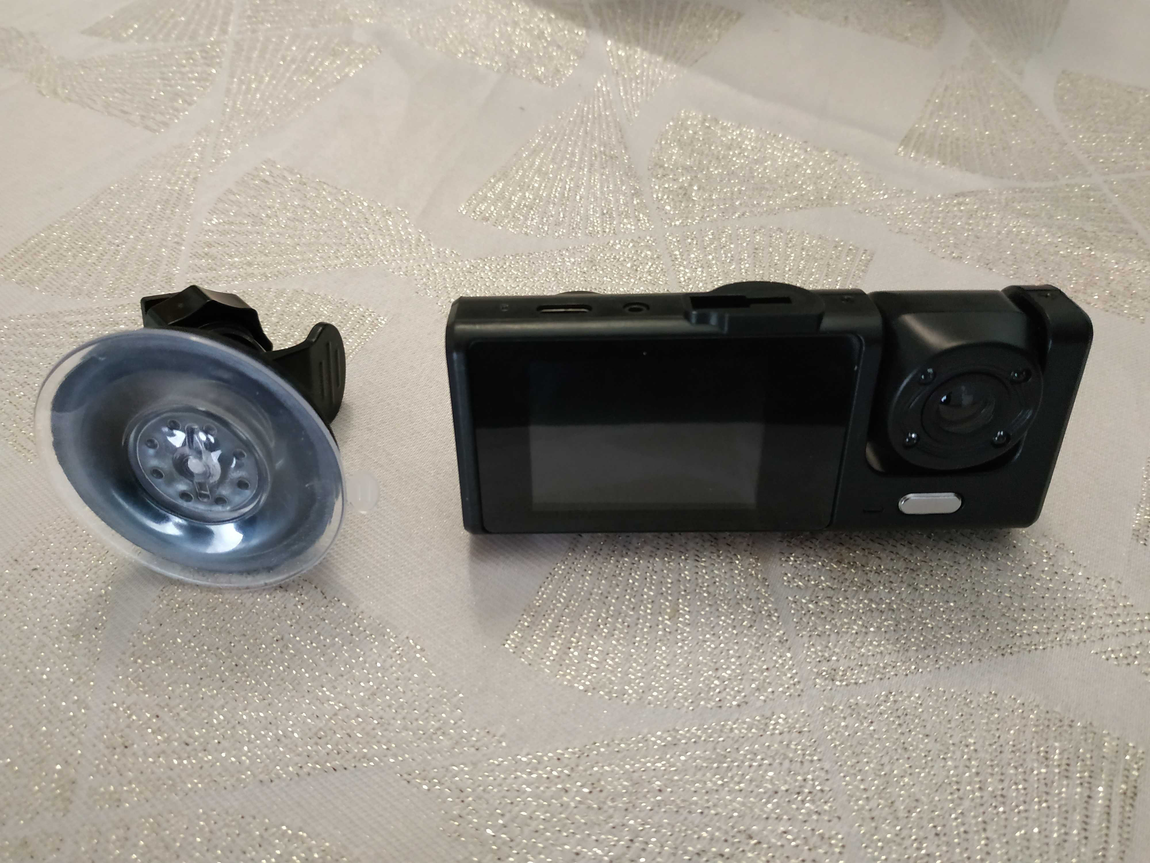 Dashcam com camara frontal + interior e LCD