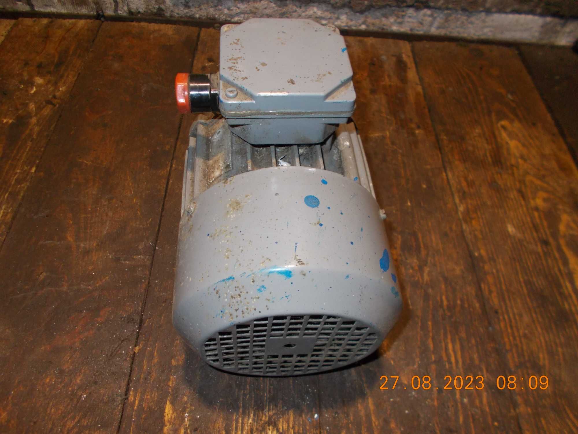 Silnik elektryczny 0.55 kw 1400 obrotów 380 V trójfazowy wysyłka