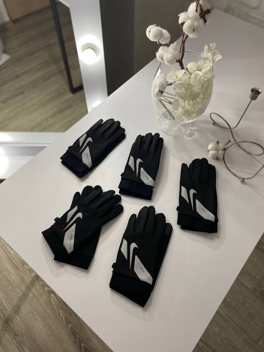 Рукавиці Nike , Рукавиці Nike hyperwarm , Nike drill