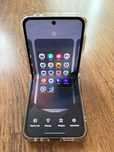 Samsung Galaxy Z Flip 6