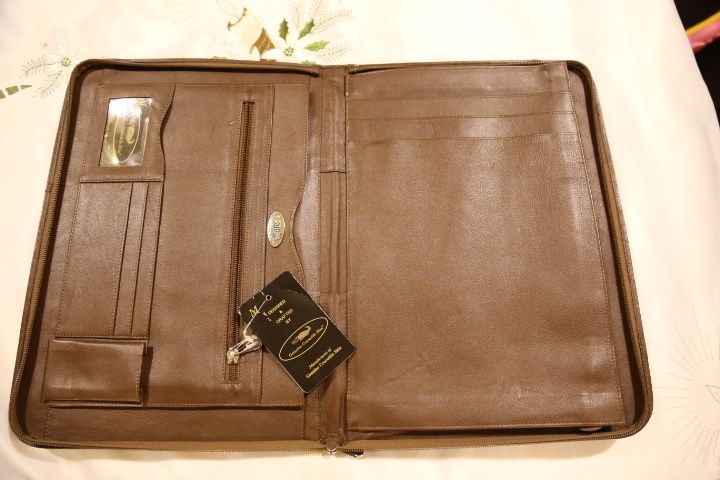 Натуральный крокодил, папка для бумаг