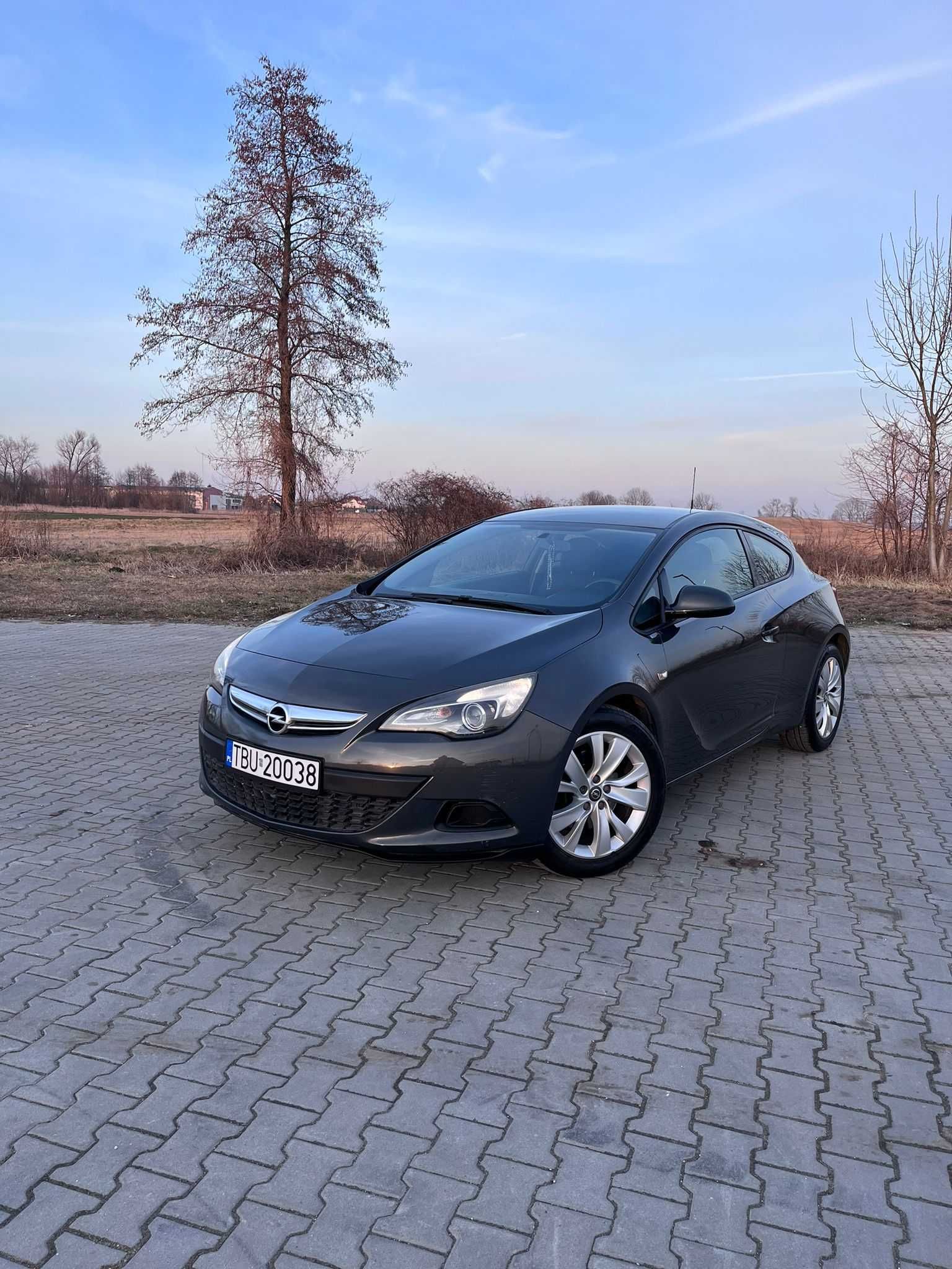 Opel astra j GTC 1.4 2014r.