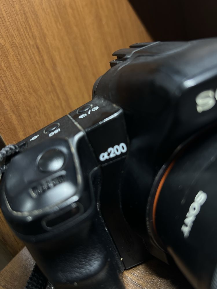 Фотоапарат Sony Alpha A200 + об’єктив Sony DT 18-70mm
