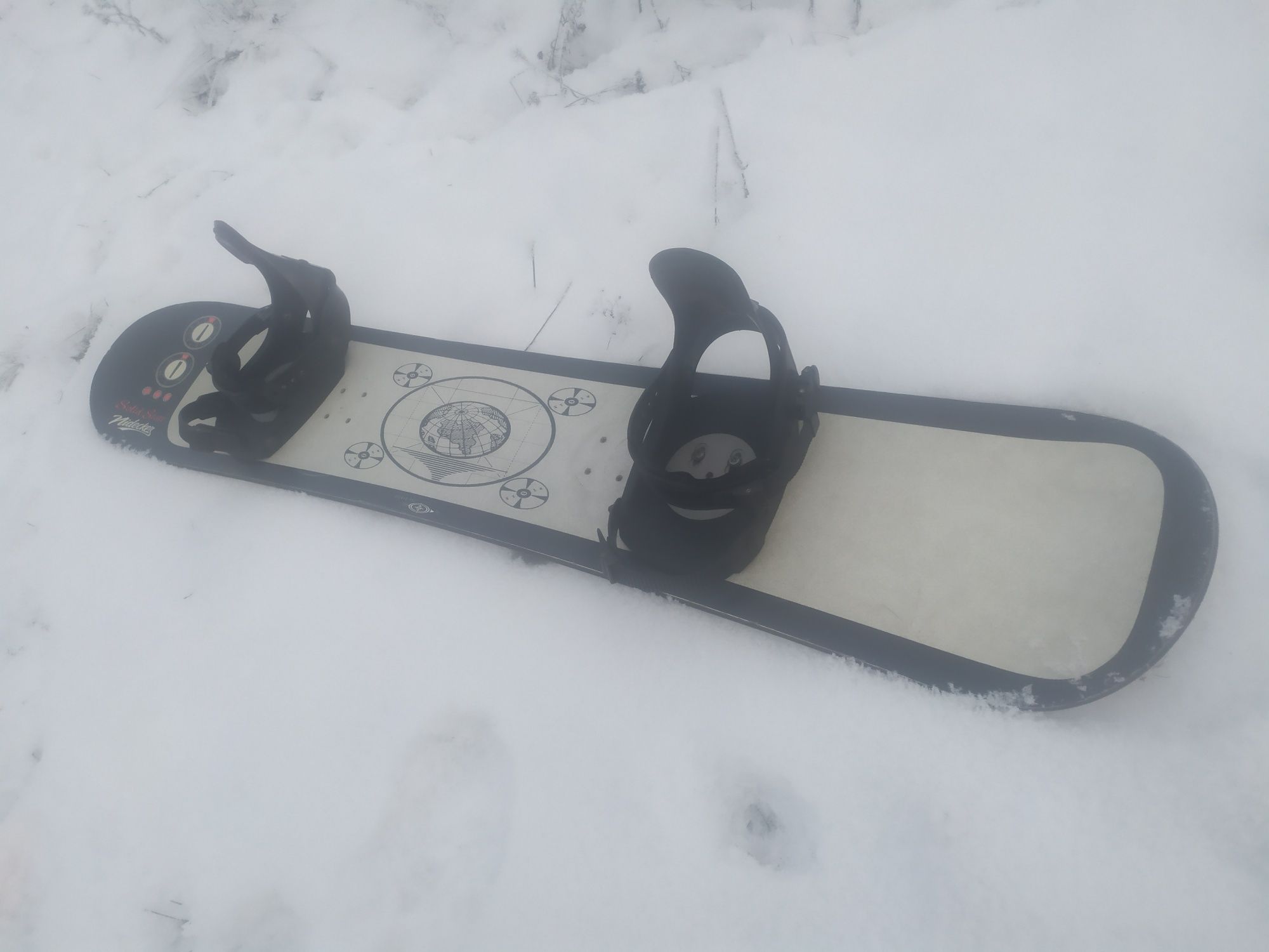 Deska snowboardowa NIDECKER Solid State 145 cm ITALY