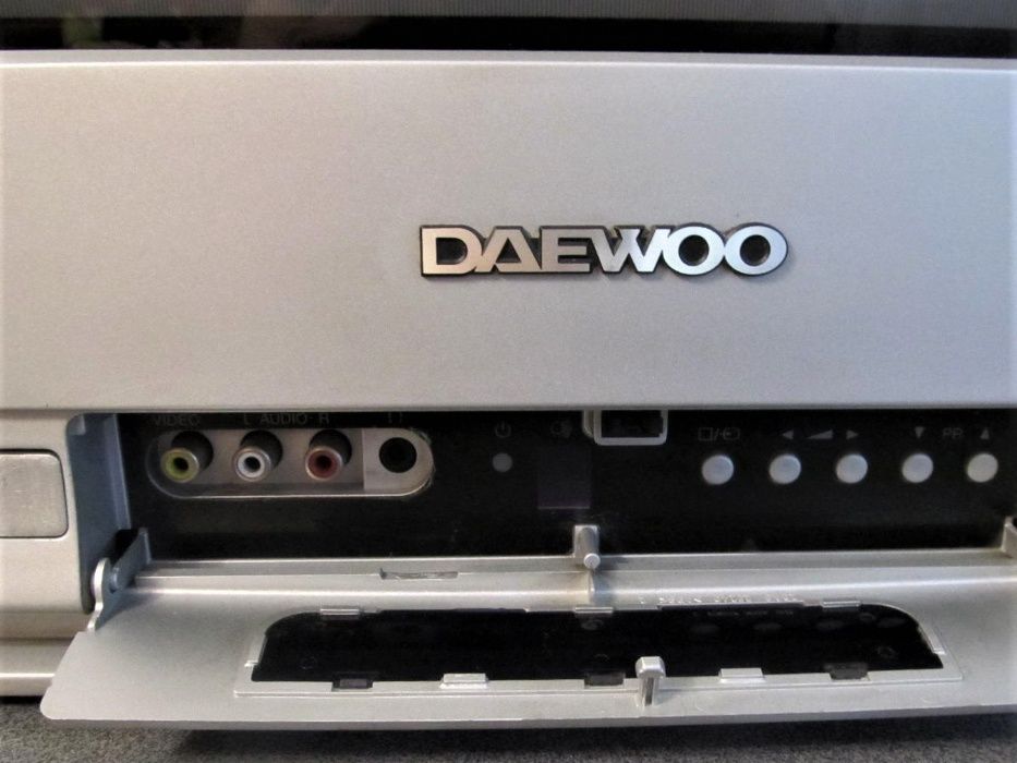 Телевизор Daewoo DTК-28A8-100D Домашний кинотеатр Daewoo DHC-XD100