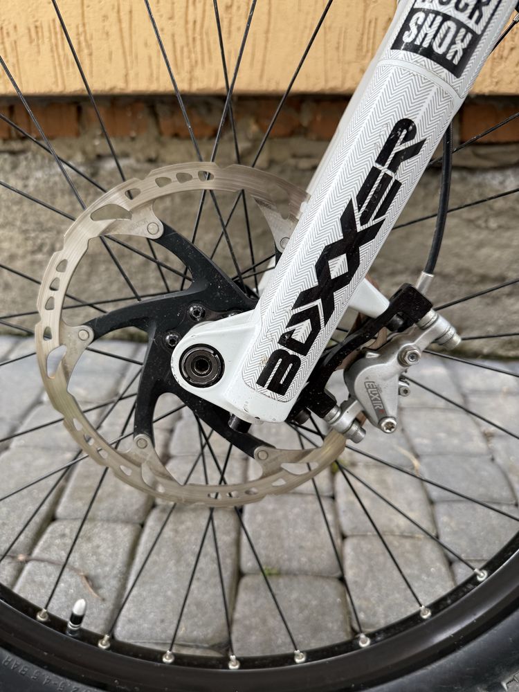 Canyon Torque dhx