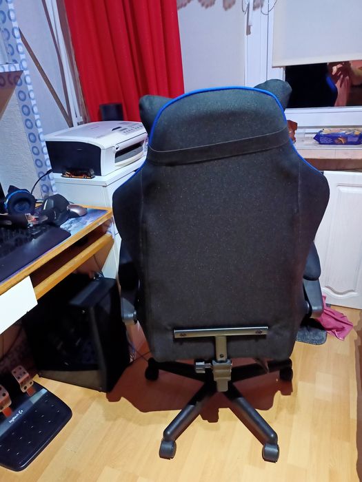 Nowy fotel gamingowy,ergonomiczny,