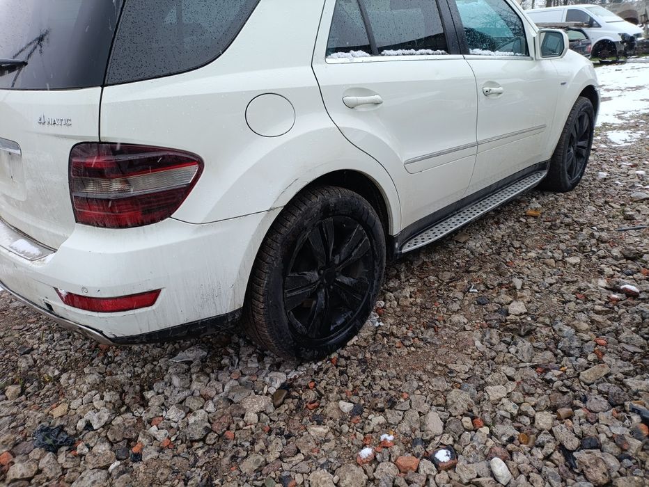 Кузов крила капот двері Mercedes ML 164. Розборка