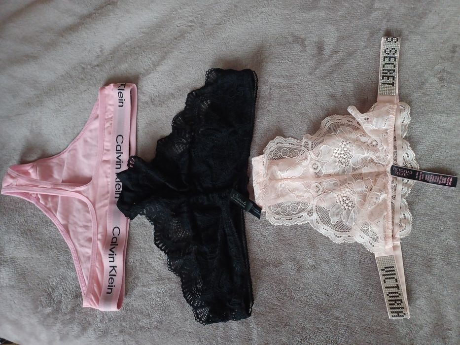 Majtki-figi stringi 3 pary .