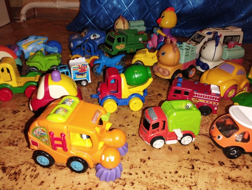 Пакет игрушек лот машинки wader инерционные и пластмассовые