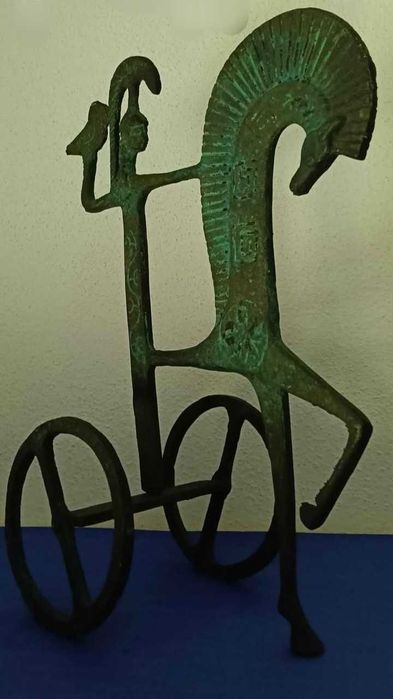 Escultura estilo cavalo Etrusco