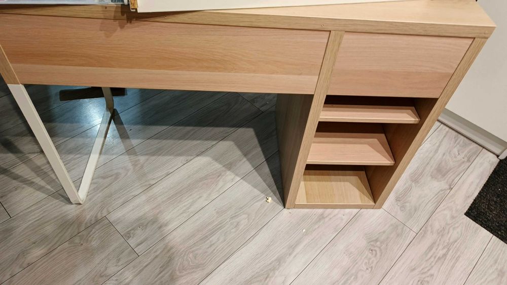 Sprzedam biurko Ikea