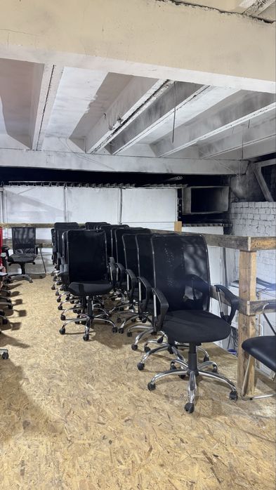 Крісла офісні великий вибір