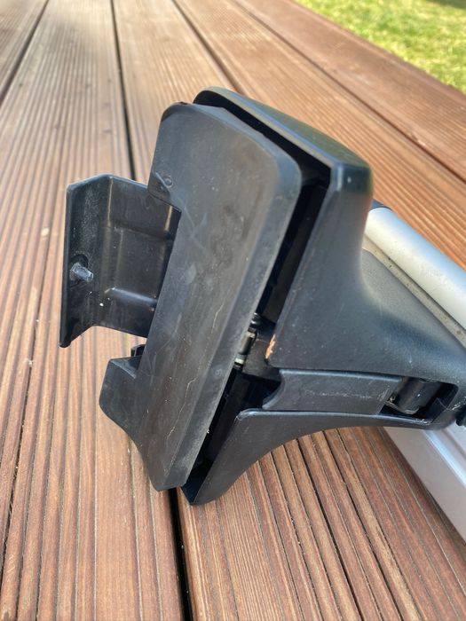 Bagaznik dachowy Thule Wingbar Evo 135, lapy i kit mocujacy