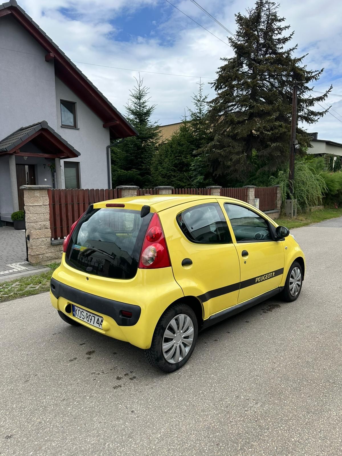 Peugeot 107 1.0 benzyna isofix stan bdb niskie spalanie