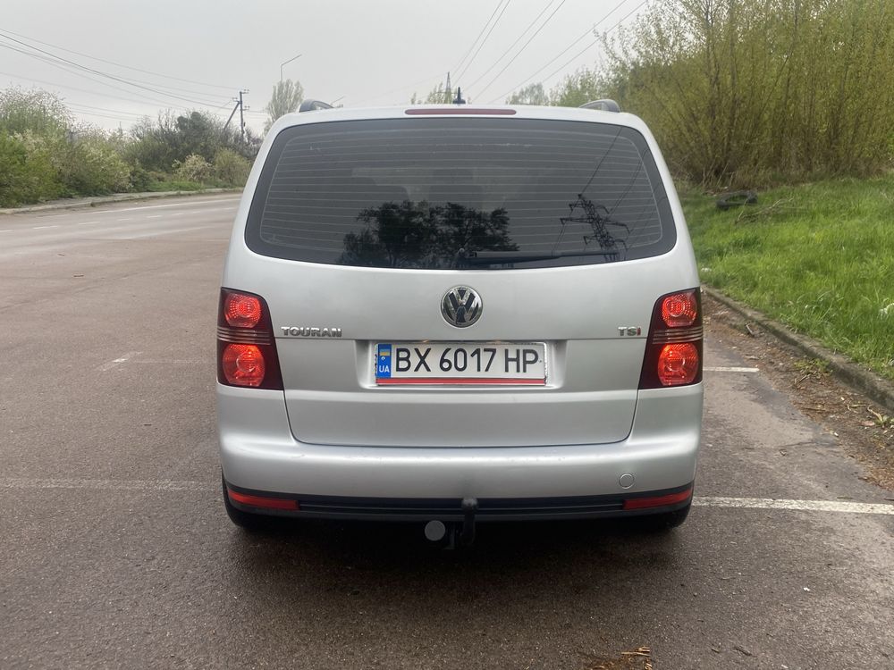 Volkswagen Touran 2009 7 місний