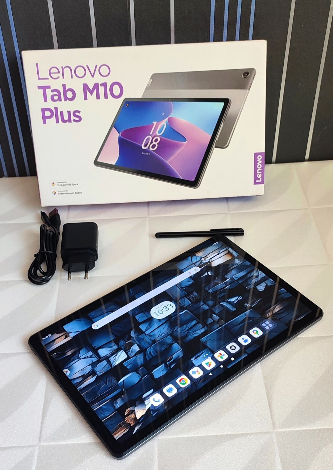 Планшет Lenovo M10 Plus 128 ГБ з *СІМ*