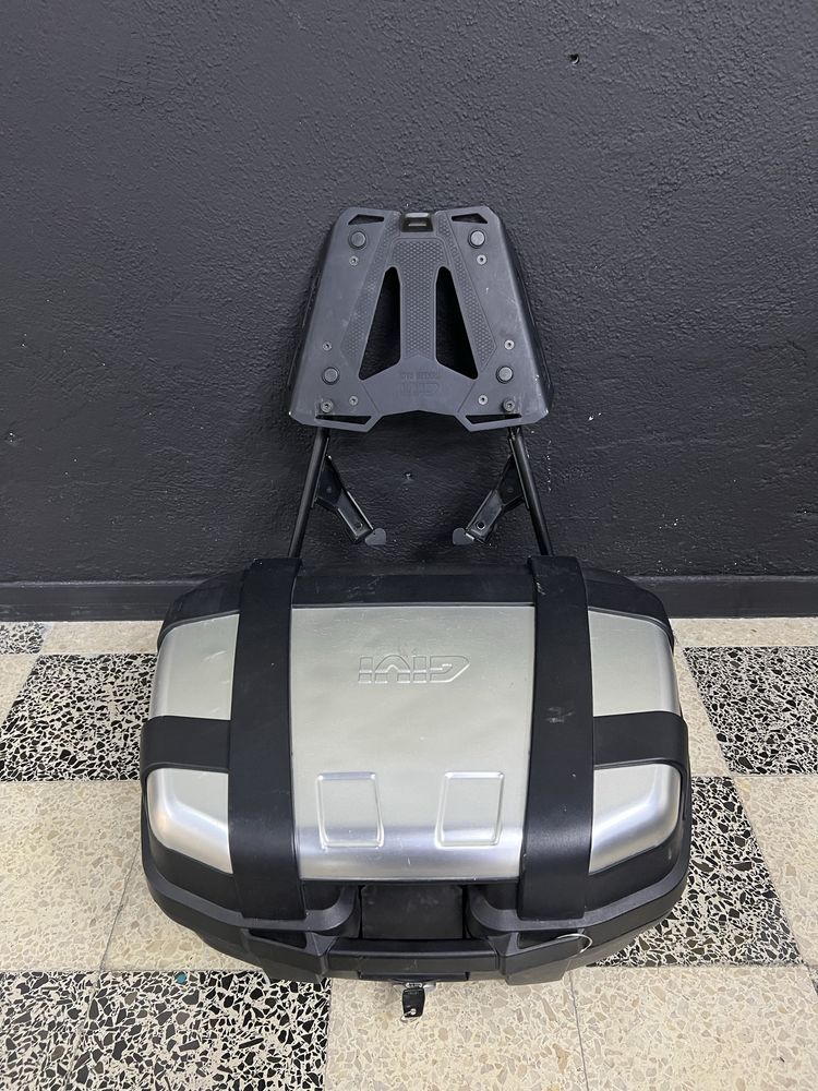 Mala + suporte GIVI