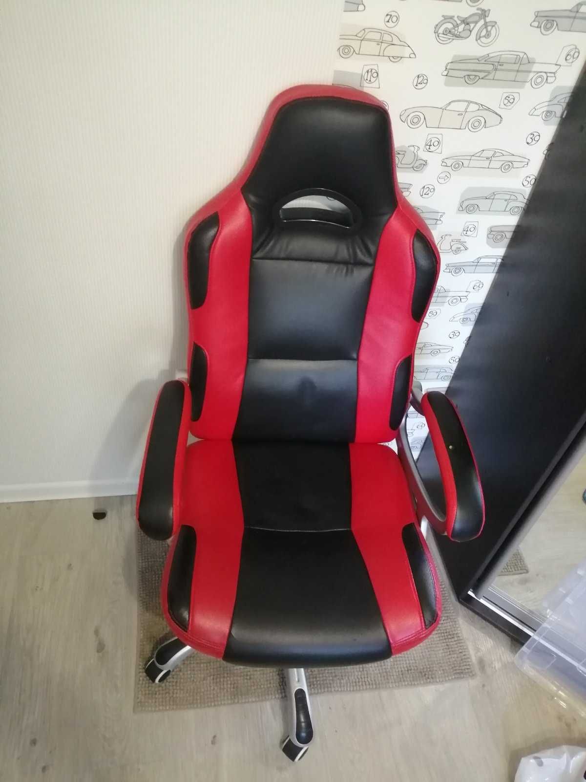 Продам кресло офисное FERRARI style