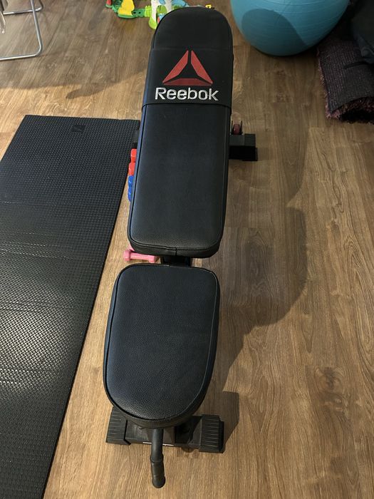 Banco de abdominais/exercicios REEBOK