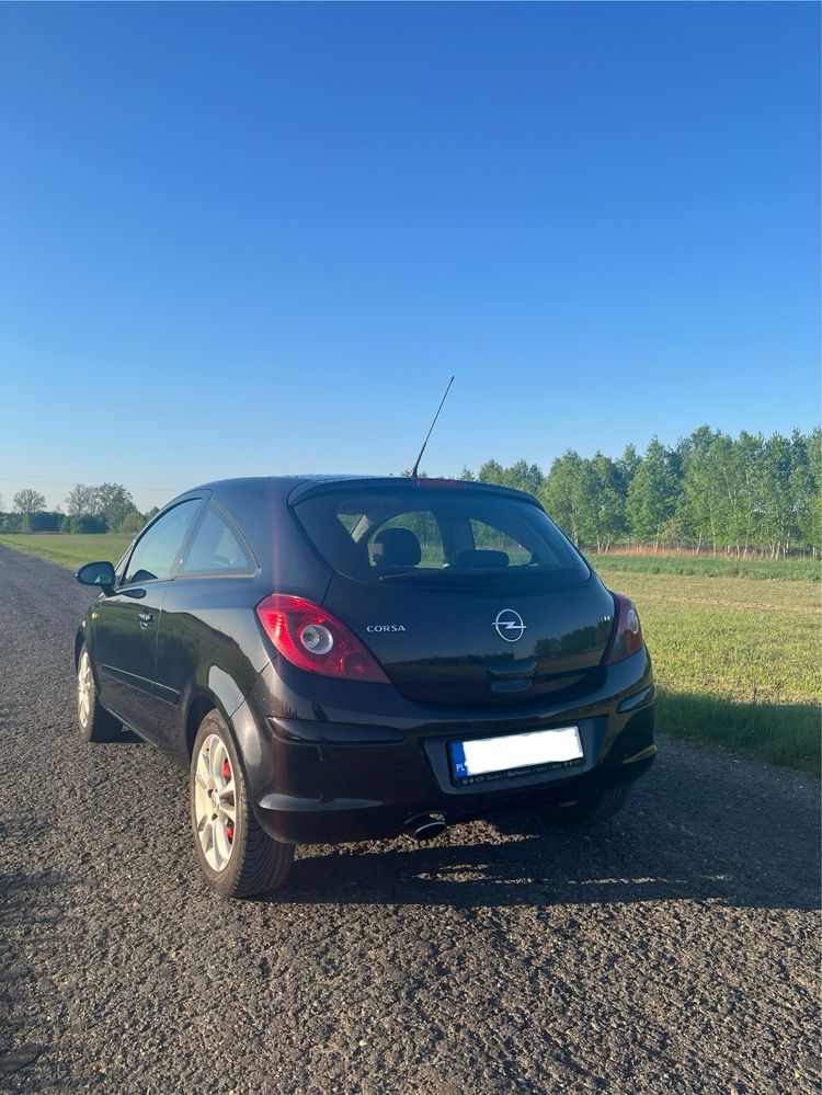Opel Corsa D  1.4 benzyna