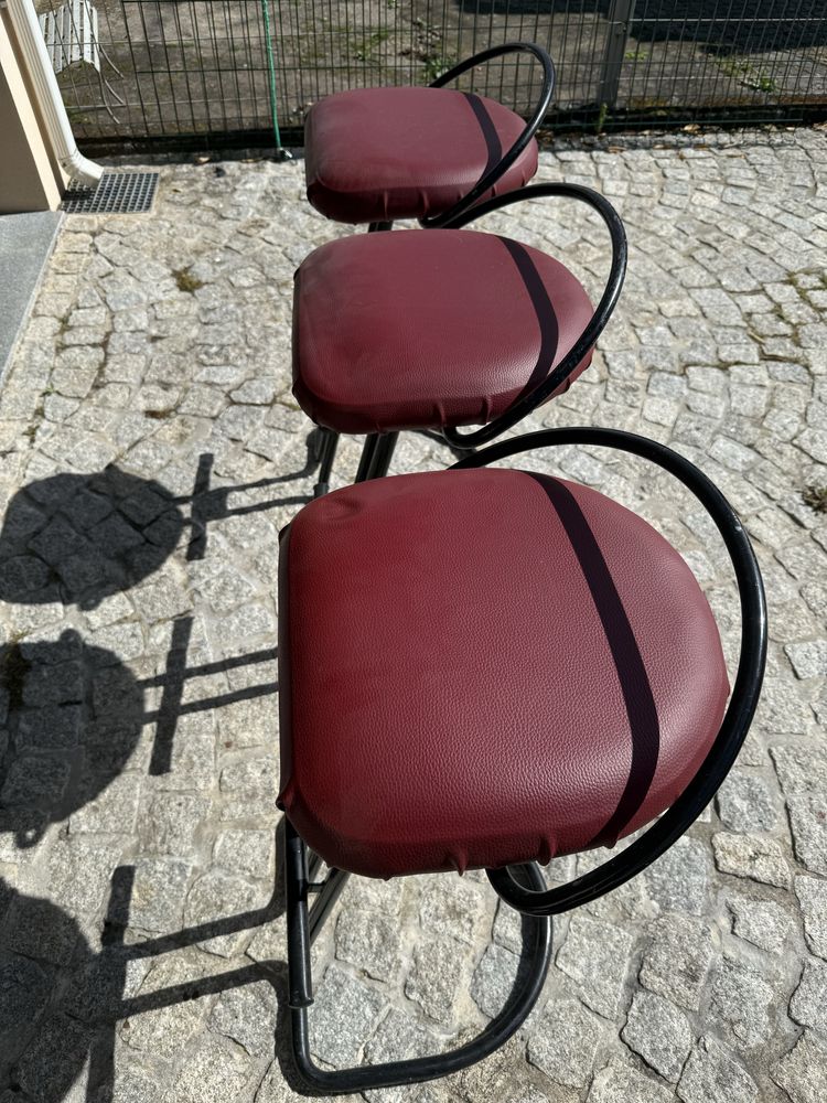 Bancos altos de bar ou para cozinha