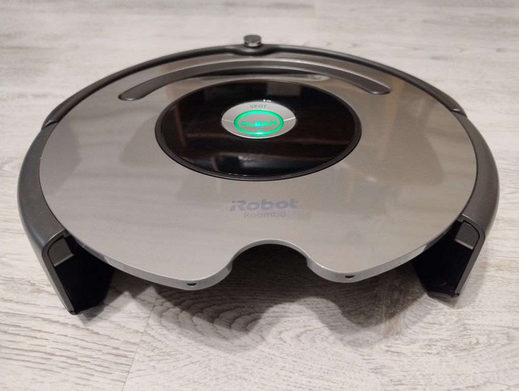 Sprawna płyta główna z obudową i zderzakiem Irobot Roomba 605