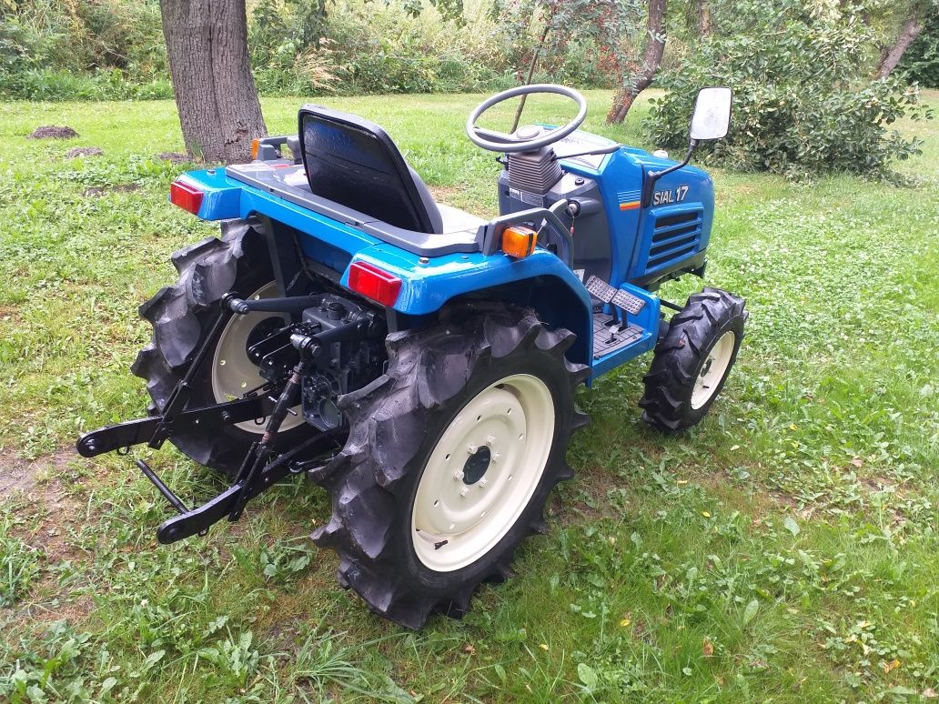Mini Traktorek Iseki Sial 17 17km 3cylindry napęd 4x4
