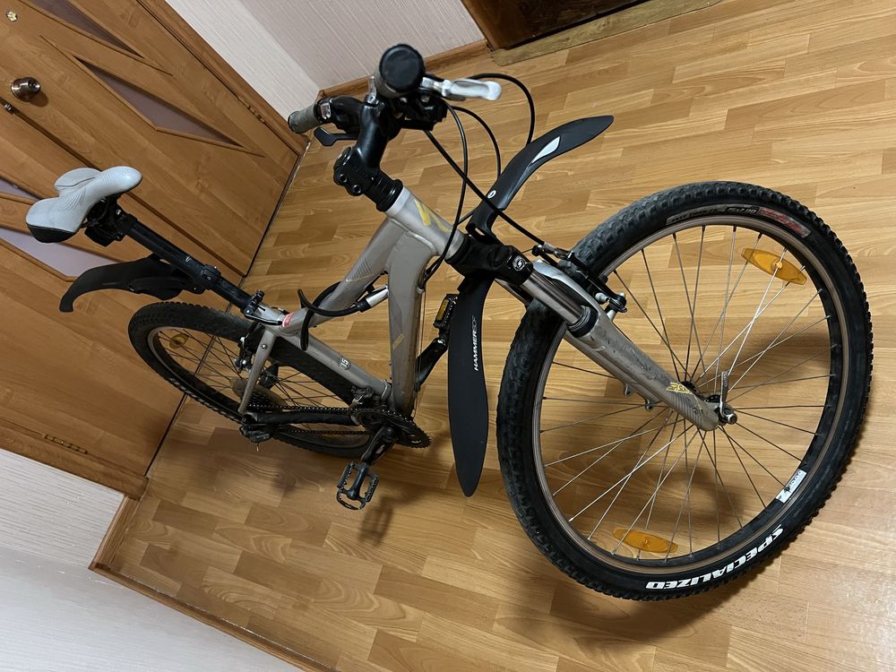 Велосипед Specialized Hardrock Disc 26