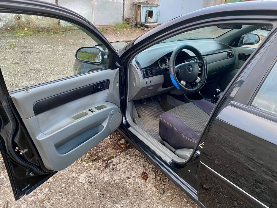 Продам Chevrolet Lacetti SE
