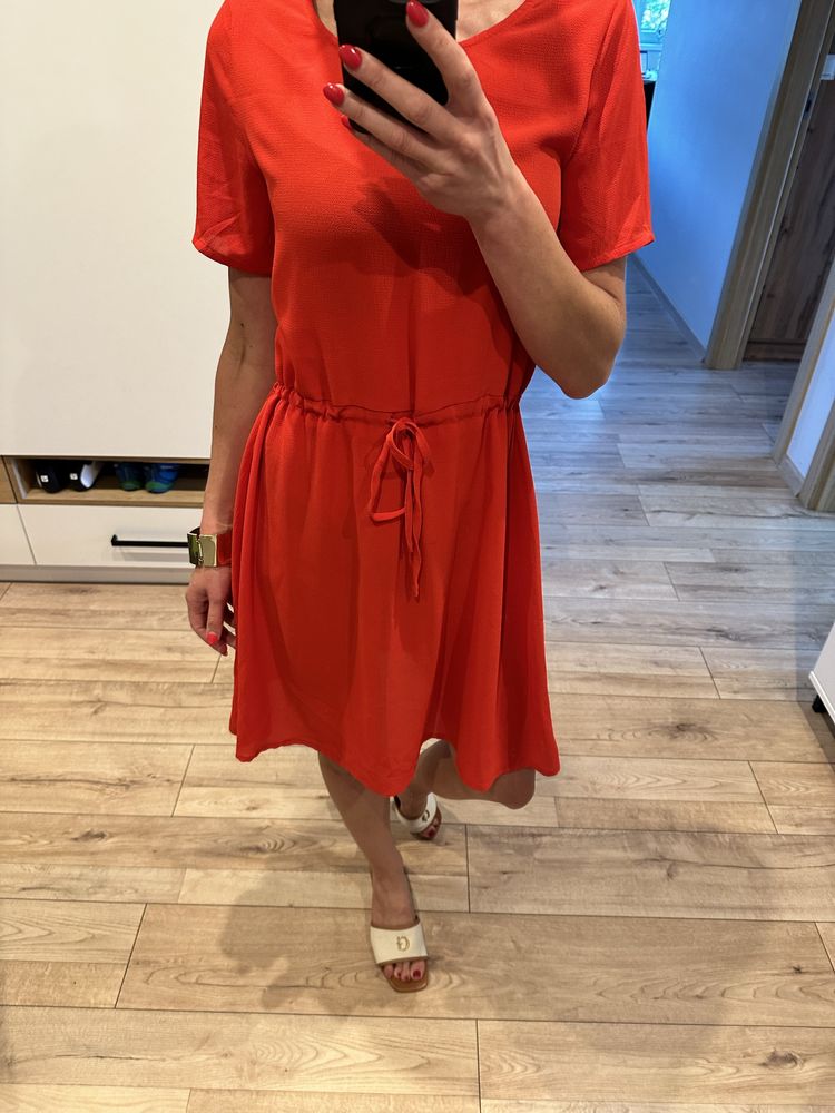 Czerwona letnia sukienka NA-KD 38