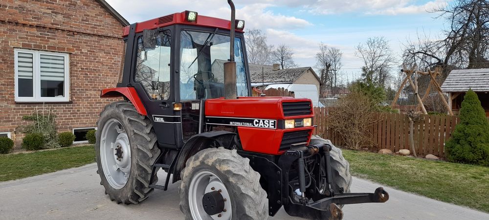 Case International 785 XL Renault MF landini fend