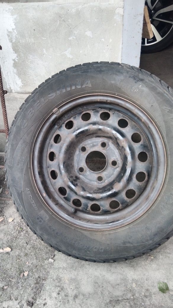 Продам шини  195/65R15