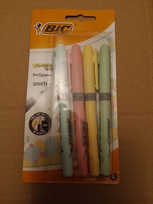 Kieszonkowe zakreślacze nie wysychają nawet do 24 godz. bez skuwki BIC