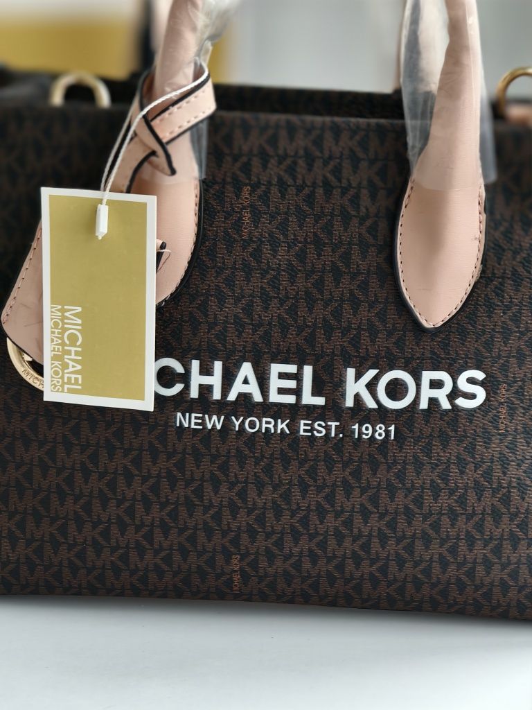 Жіноча сумочка Michael Kors