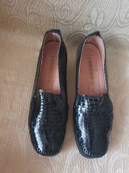 Макасіни жіночі шкіра.кросівкиПродам жіноче шкіряне ортопедичне. 3 па