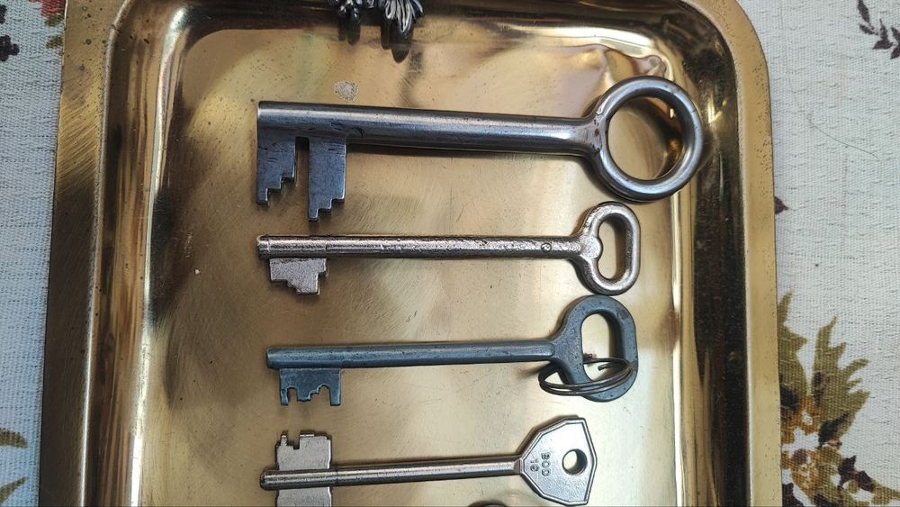 Ключи винтаж, старовинні ключі вінтаж ні антикварні амбарні