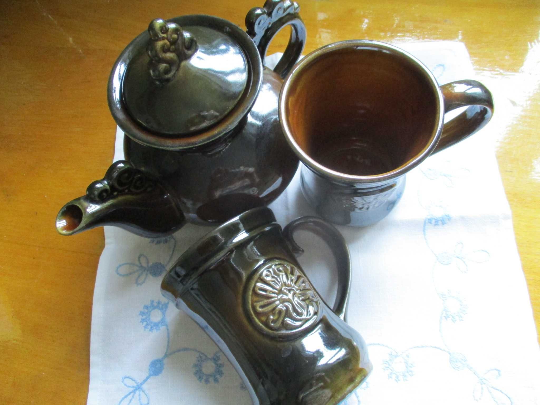 Чайник керамический глазурованный с чашками
