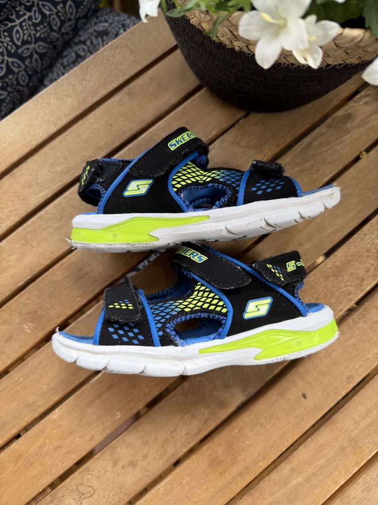 SKECHERS sandaly swiecące rozmiar 26, 16 cm
