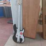 Gitara Basowa Elektryczna z wzmacniaczem
