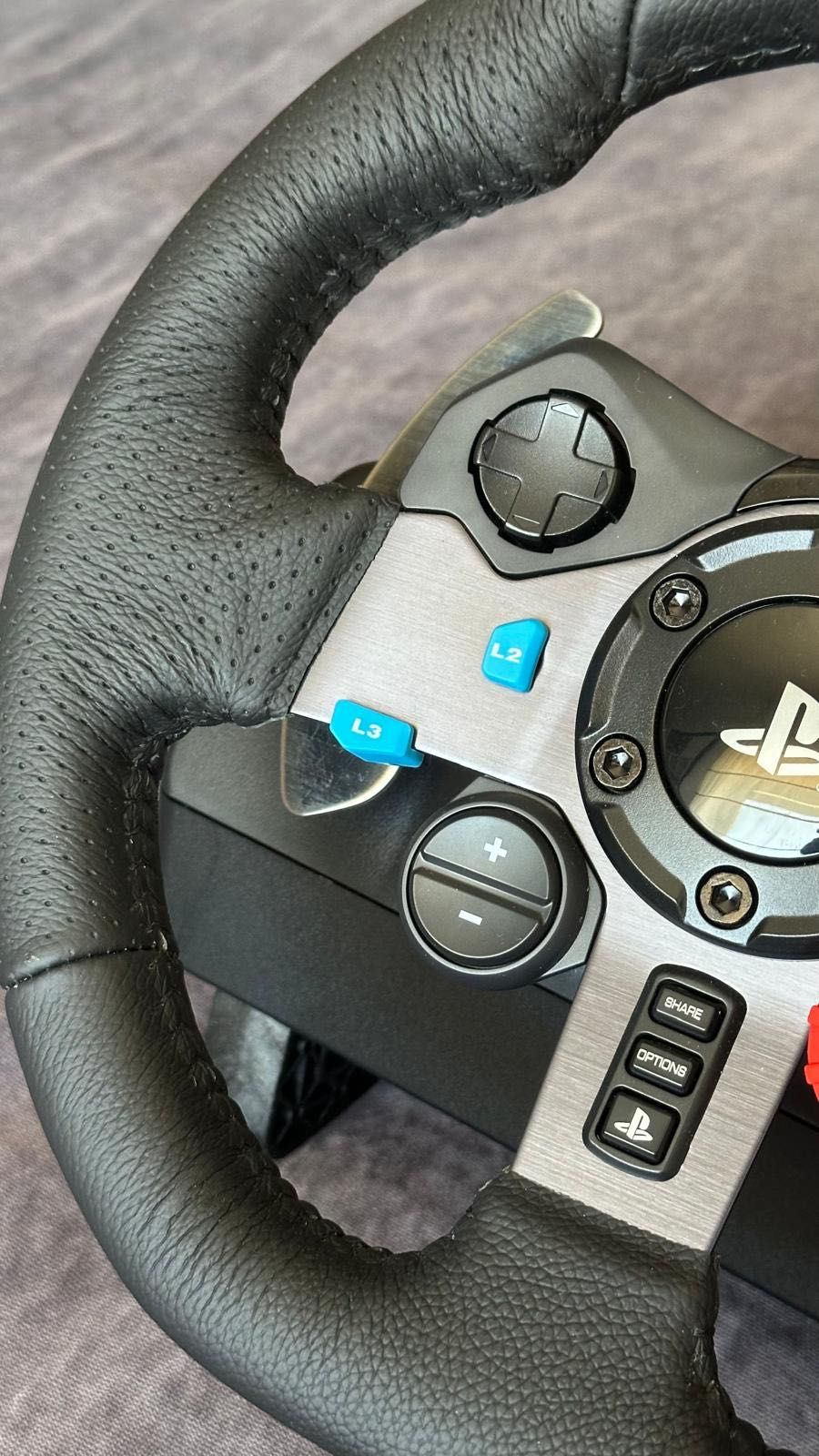 Volante Logitech G29 Driving Force + Pedais (PS4/PS5/PC)