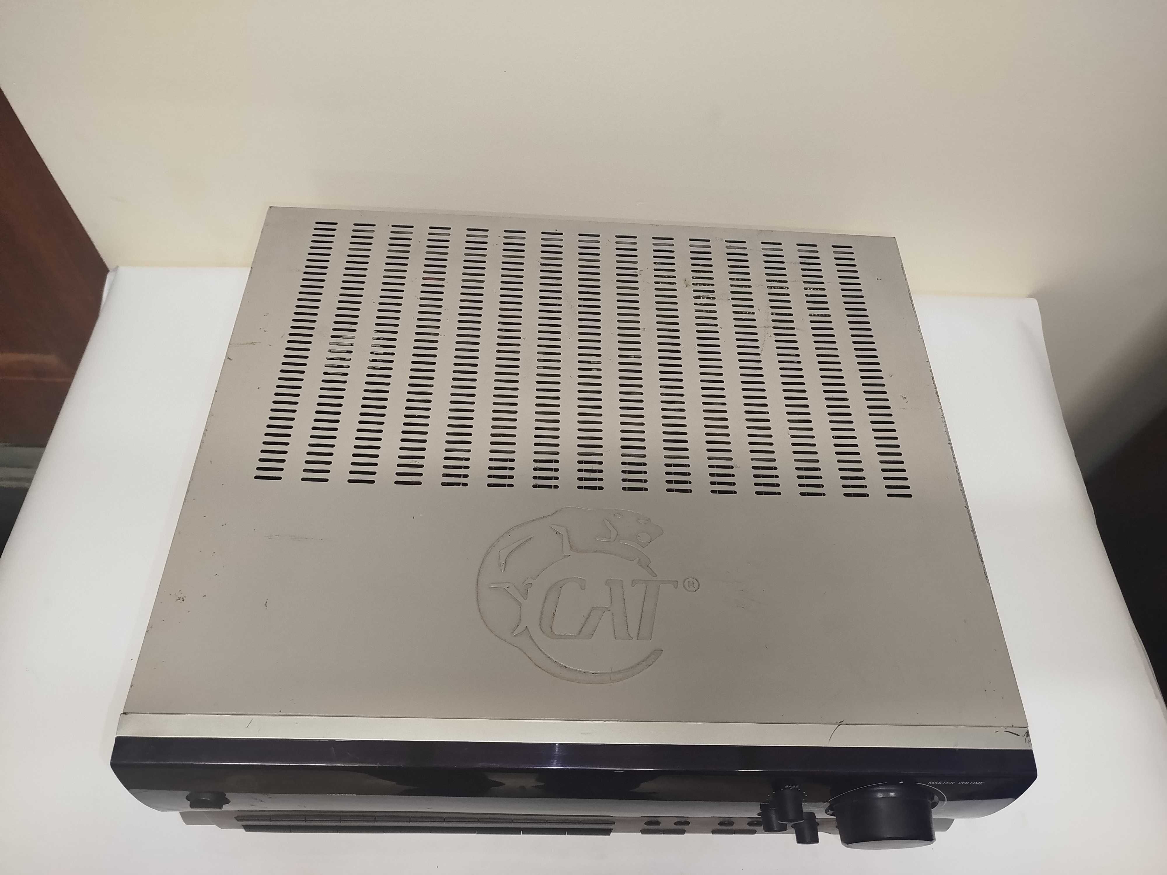 Wzmacniacz CAT CS900 z Bluetooth i Karaoke
