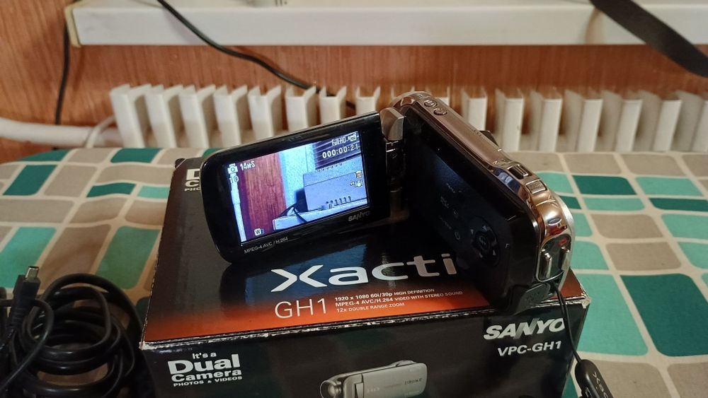 Відеокамера Sanyo Xacti VPC-GH1 FullHD