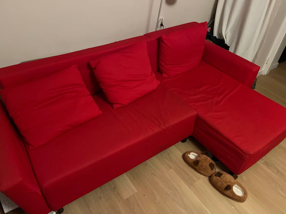 Narożnik Ikea rozkładany czerwony